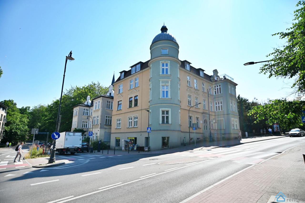 Beige And Red 3City Studio In Sopot With Outdoor Parking By Noclegi Renters Экстерьер фото
