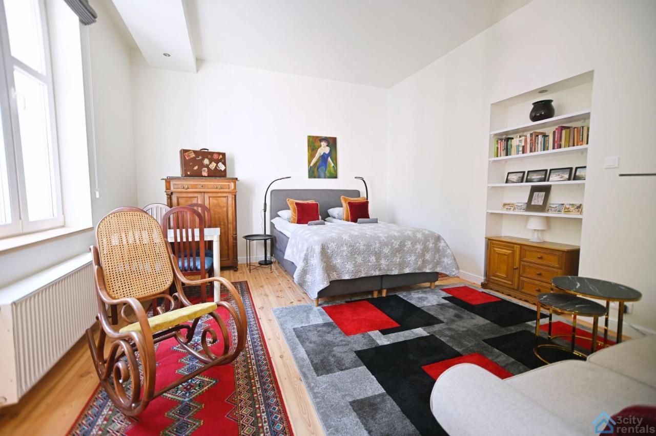 Beige And Red 3City Studio In Sopot With Outdoor Parking By Noclegi Renters Экстерьер фото